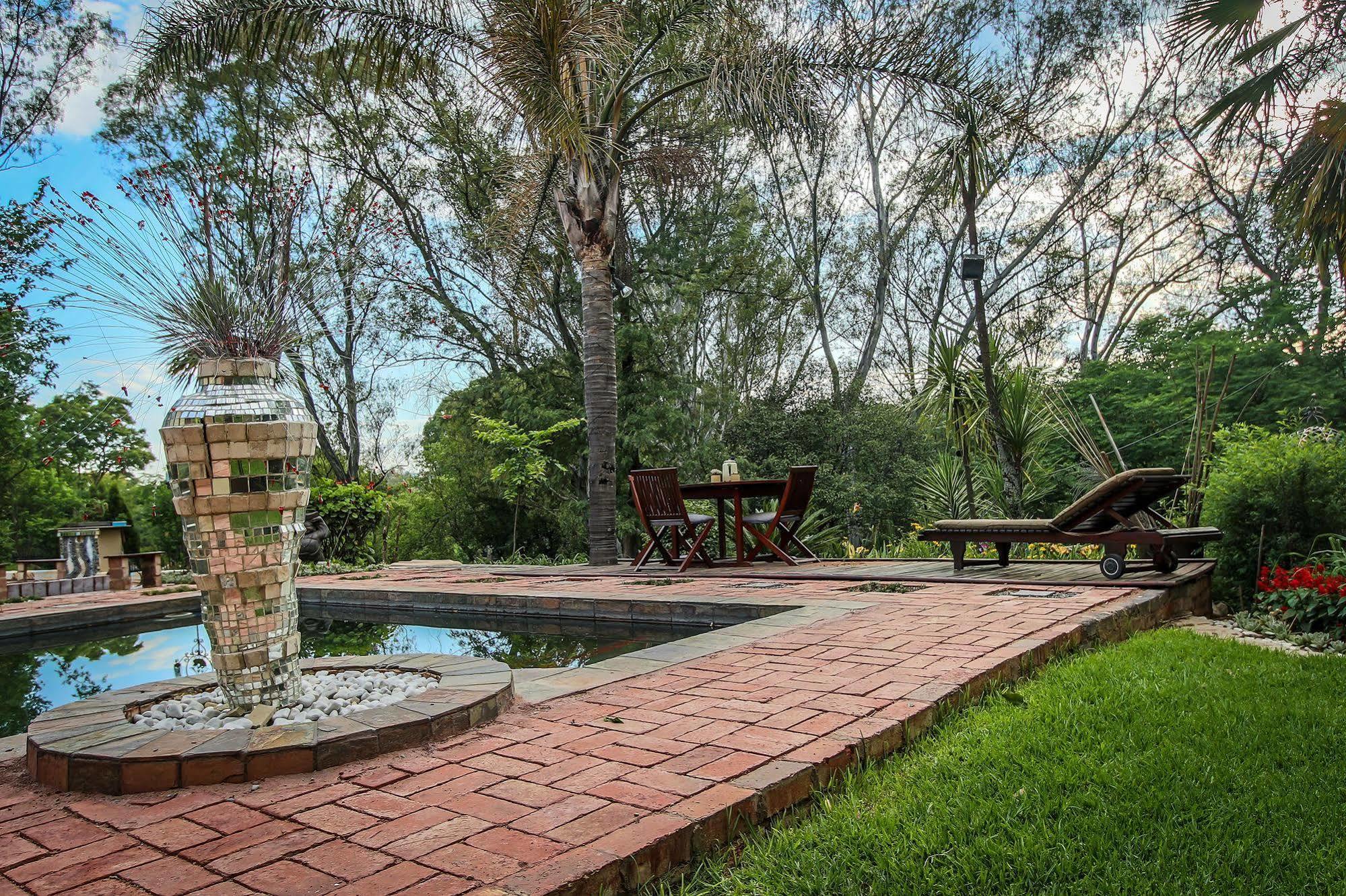 Twin Waters Guest House Randburg Buitenkant foto